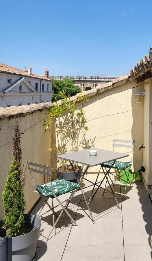 La Dolce Vita Nimoise Terrasse 100 M Des Arenes Nimes Exterior photo